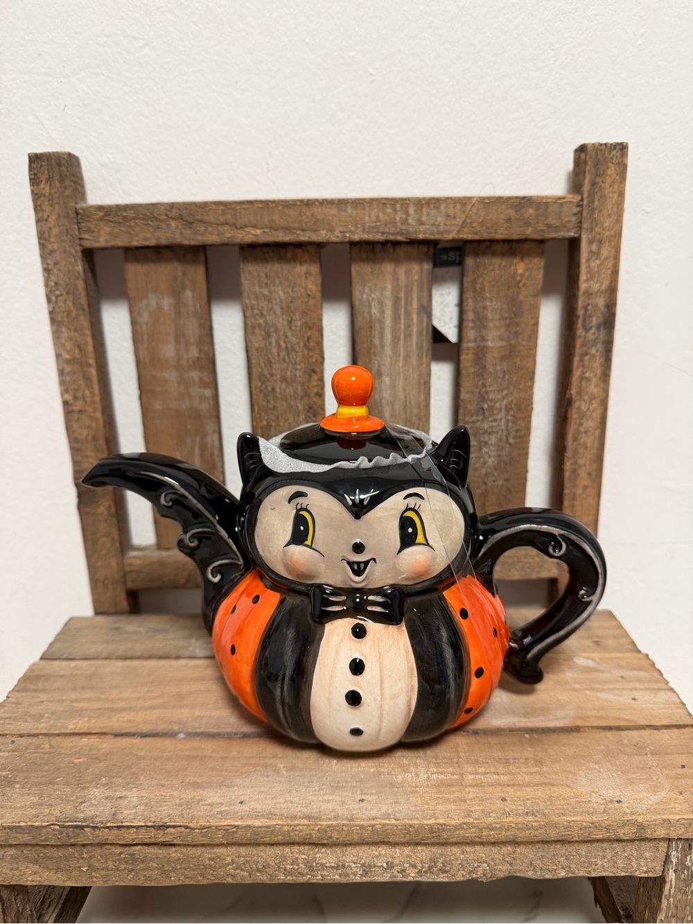 Johanna Parker Halloween Bat teapot